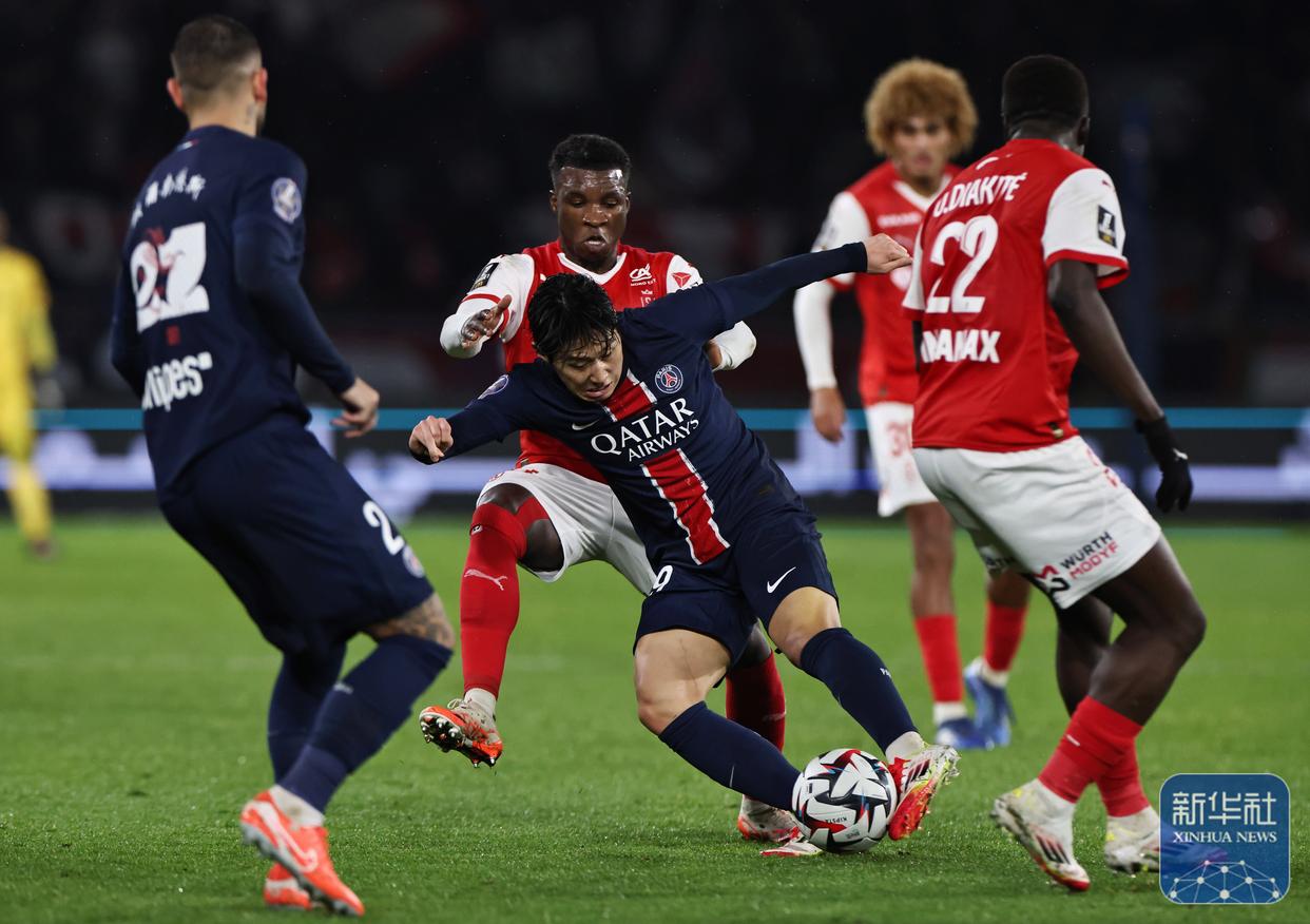 集结普罗旺斯体育队获胜庆祝重返法甲的简单介绍