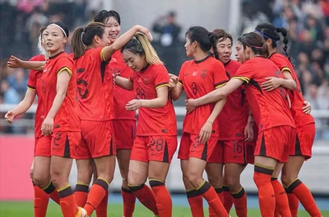 B体育体育网页版登录入口-球队备战火爆进行，女足比赛如履薄冰的简单介绍