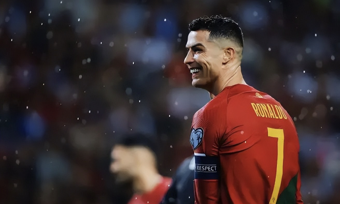 B体育体育入口-葡萄牙队力争战胜荷兰，晋级欧洲杯决赛