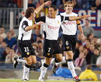 B体育体育app下载地址-包含瓦伦西亚客场绝地反击，保住积分榜前列的词条