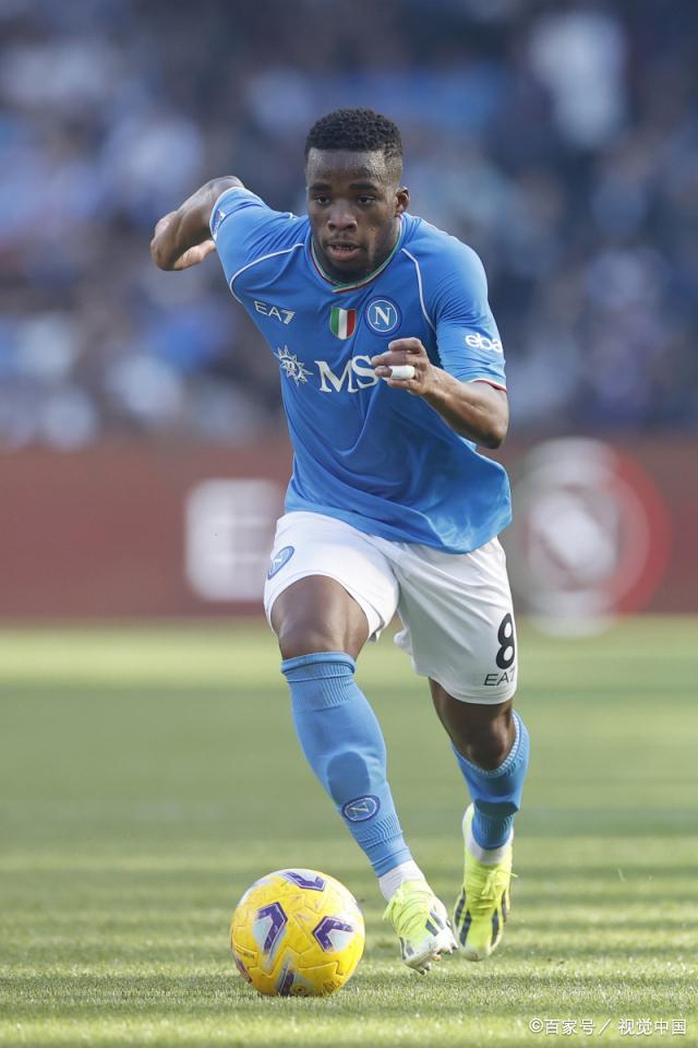 包含看过来！那不勒斯主场告捷，升至前四的词条