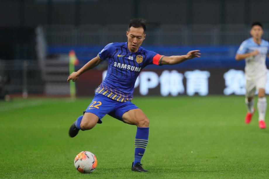 苏宁战平富力，积分榜上保持稳定