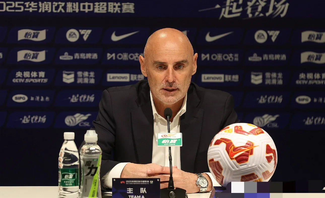 B体育体育网站-包含裁判黄牌频频亮出，场上情绪高涨的词条