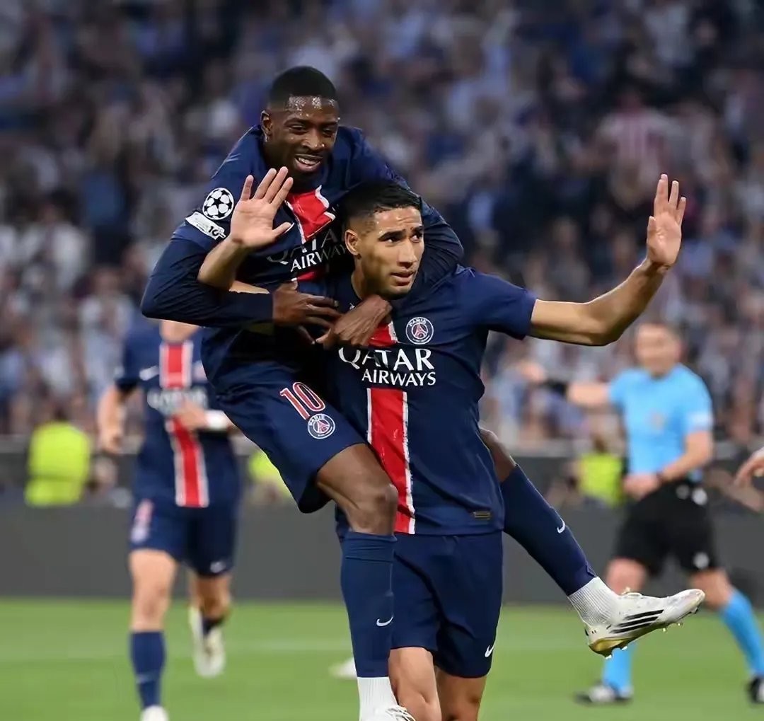 包含巴黎圣日耳曼客场击败尼斯，领先优势不断扩大的词条