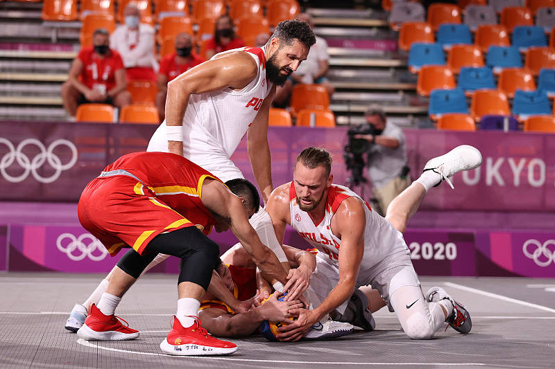 包含菲律宾球队逆袭成功，晋级赛季末战的词条